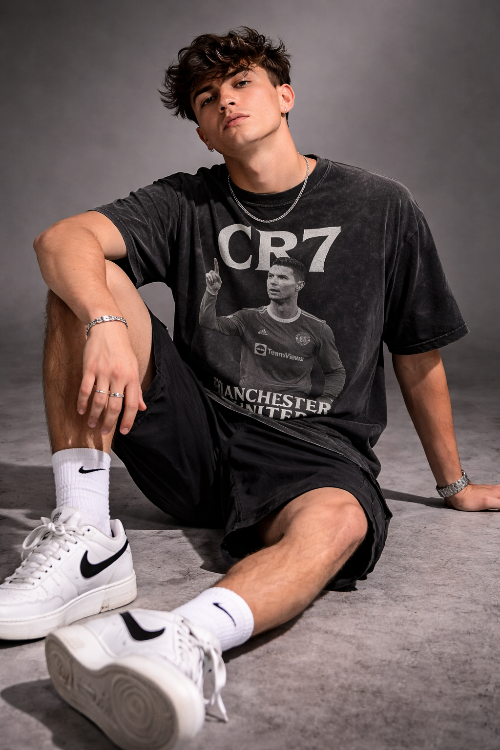 CR7 Legacy Point – Vintage Manchester United Tee